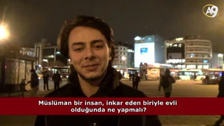 Müslüman bir insan, inkar eden biriyle evli olduğunda ne yapmalı?